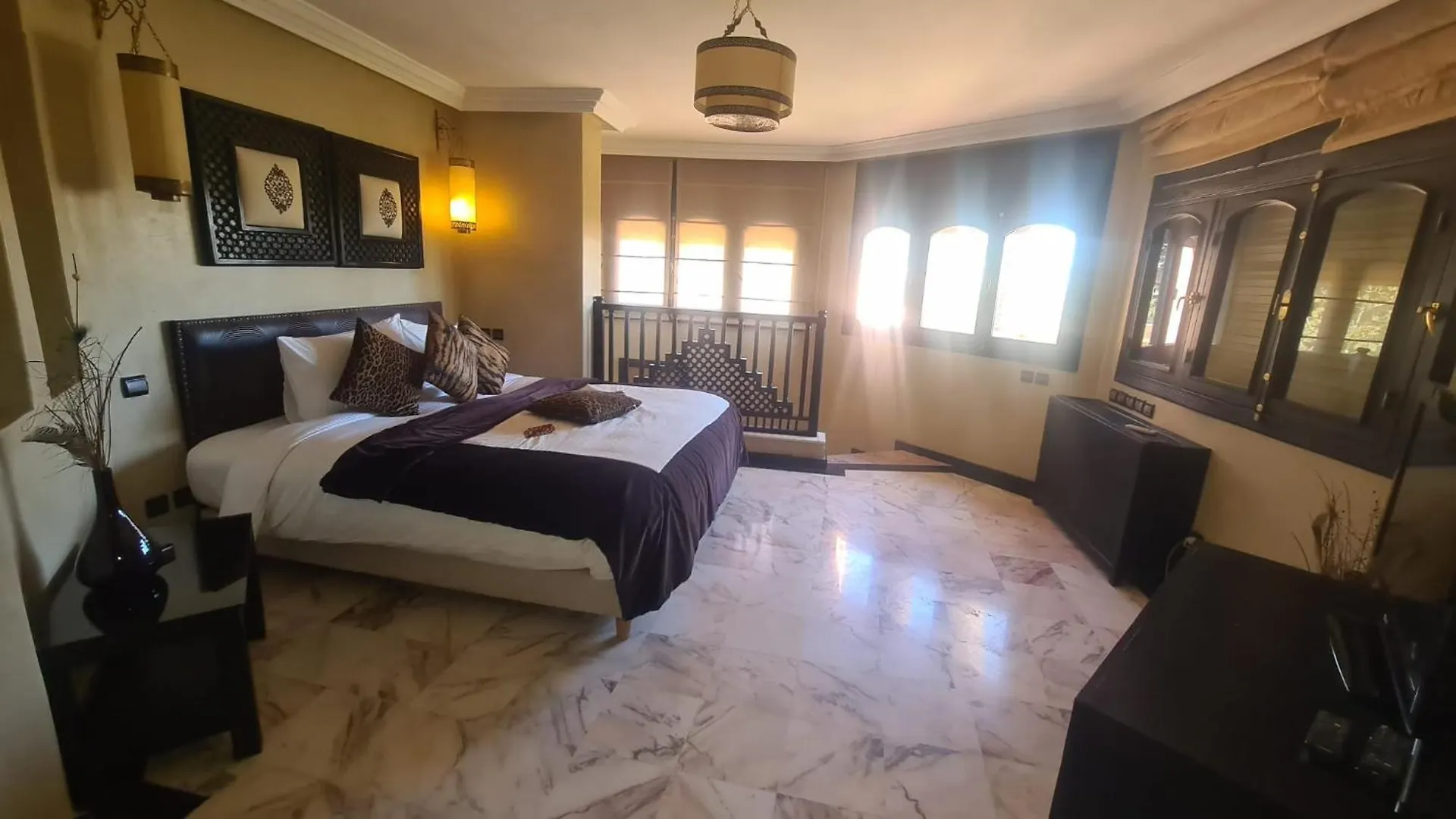 Villa Park Villa, 8 Suites, Pool, 10Mn From Gueliz Marrakesh