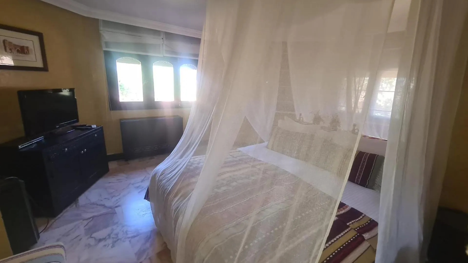 Park Villa, 8 Suites, Pool, 10Mn From Gueliz Marrakesh